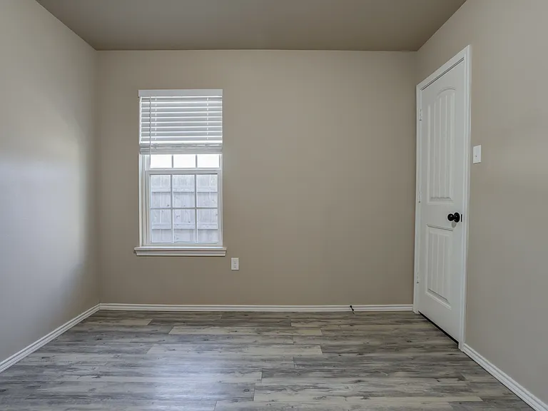 1009 Preston Trl #B — Photo 25