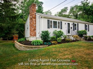 34 Shores Ave, Taunton, MA 02780