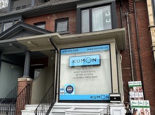 194A Carlton St, Toronto, ON M5A2K8