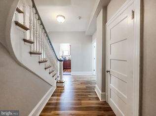 250 S 13th St APT 8E, Philadelphia, PA 19107