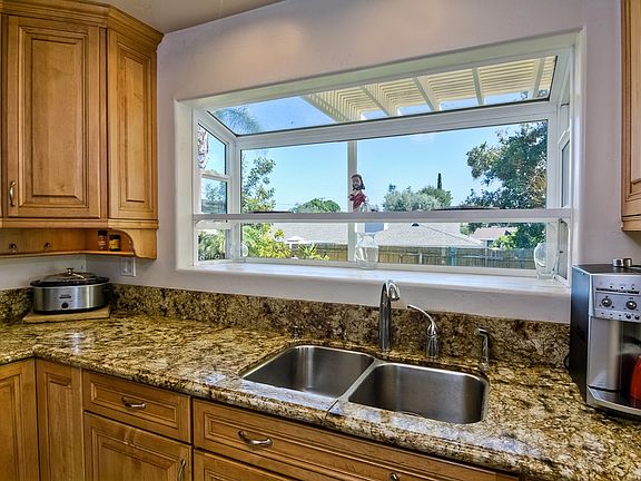 3rd image of 7308 Jackson Drive