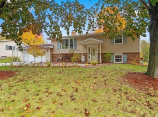 1590 Port St, Green Bay, WI 54313