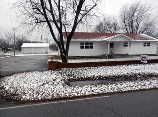 325 Willow Ave., Baxter Springs, KS 66713