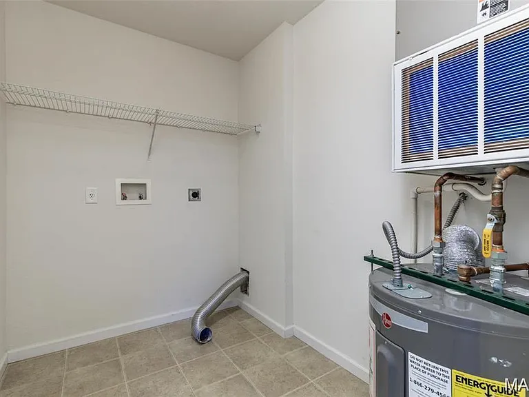 1770 Lexington Pl #104 — Photo 17