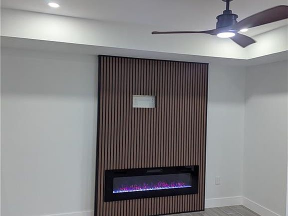 5th image of 247 Pennfield St #247