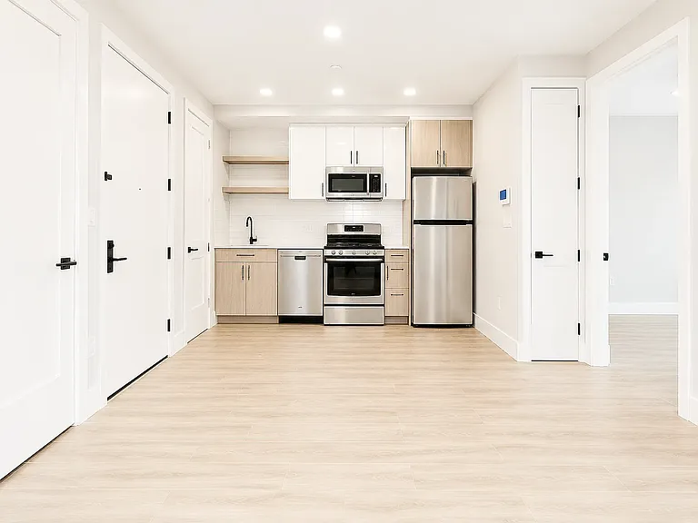 222 E 53rd St #3-J — Photo 3