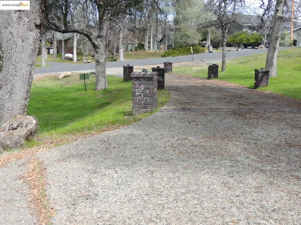 20915 Elderberry Way, Groveland, CA 95321