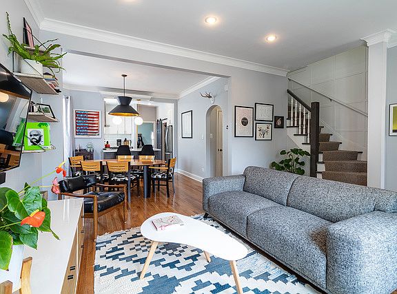 4th image of 2144 N Lawndale Ave