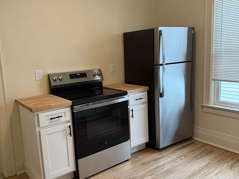 2206 Main St #2 — Photo 4