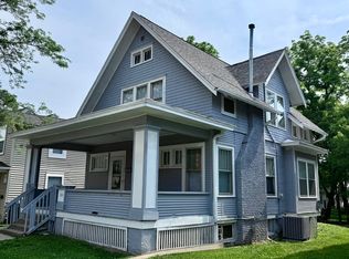 324 N Dubuque St, Iowa City, IA 52245
