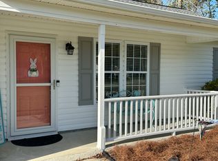 111 Jordan Ln, Hampstead, NC 28443