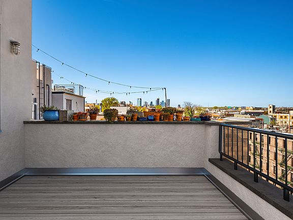 5th image of 75 Kingsland Ave APT 4A