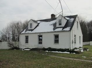 6151 McCartney Rd, Lowellville, OH 44436