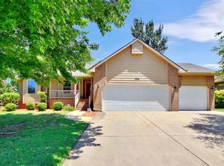 1306 S Gasaway Dr, Derby, KS 67037