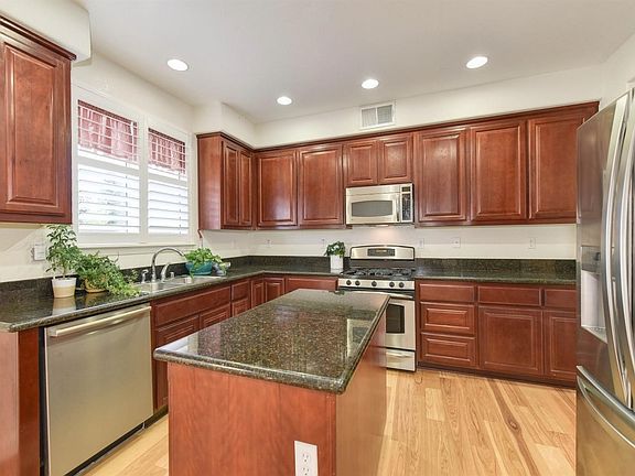 2nd image of 201 Martis Valley Cir