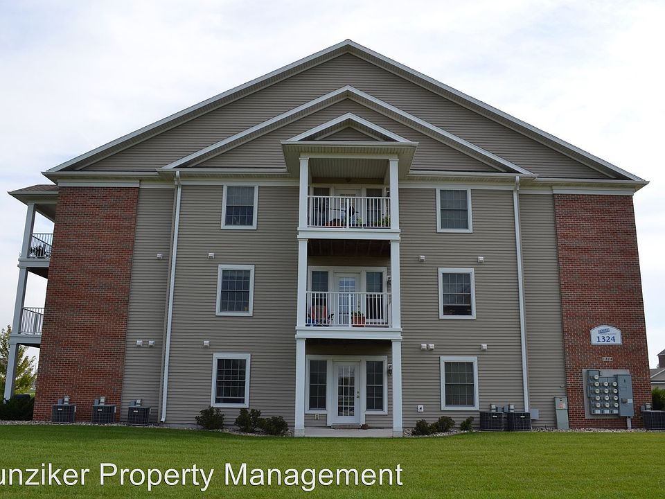 2nd image of 1324 Mayfield Dr Unit 101