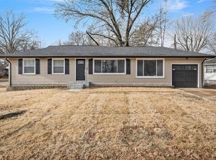 10065 Hedge Dr, Saint Louis, MO 63137