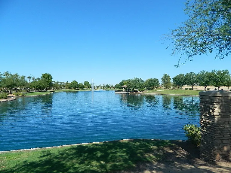 264 W Tahiti Dr — Photo 9