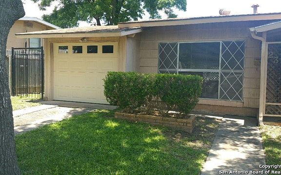 2nd image of 2315 Spicewood Dr