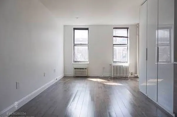 Rented by Evergreen Realty & Investments | media 5