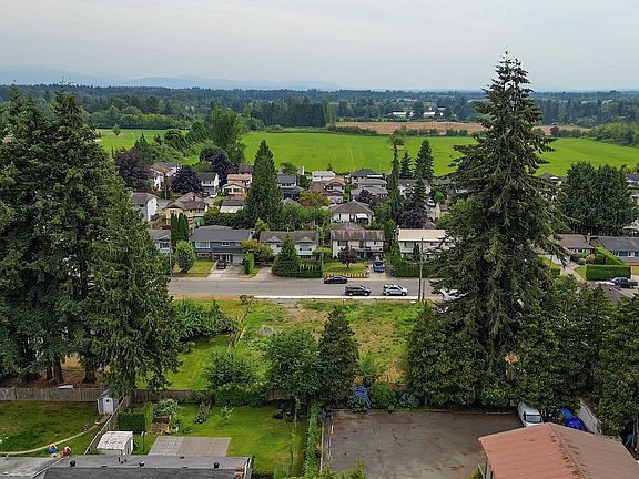 4th image of 26583 28b Ave