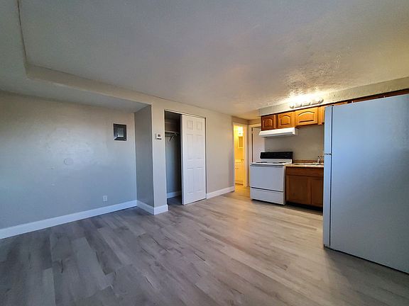 4th image of 29 S Decker Ave #A16282118