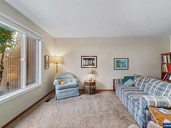 4th image of 223 McNary Heights Dr N