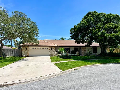410 Rio Casa Dr S Photo 1