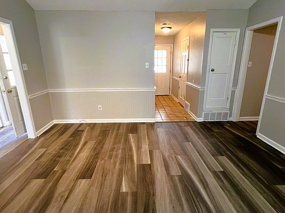 5th image of 6158 Valleydale Dr
