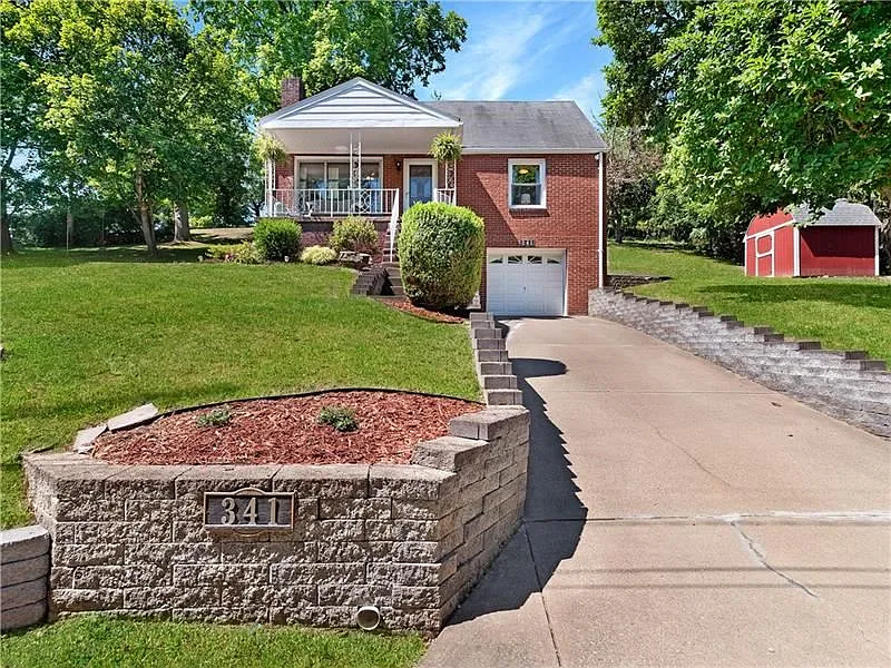 341 Cloverdale Ave photo 1
