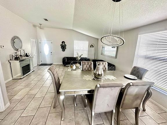 3rd image of 262 White Marsh Cir
