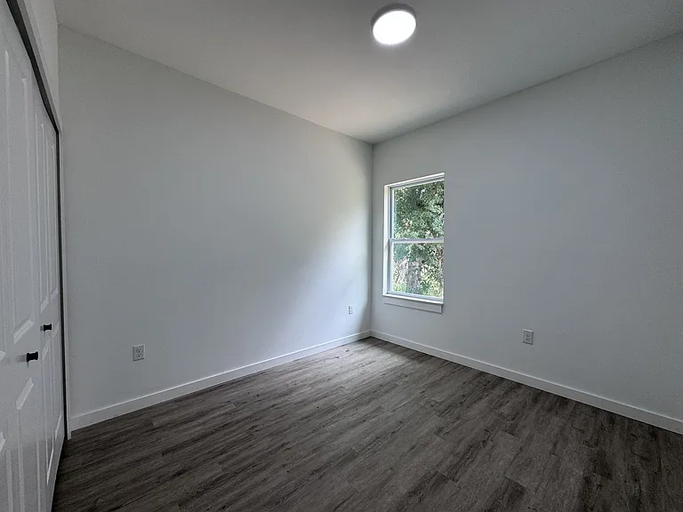 1223 Koltenborn Rd — Photo 17