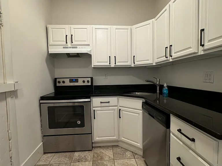 1020 Commonwealth Ave #101 — Photo 2