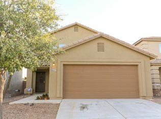 753 W Firehawk Dr, Green Valley, AZ 85614