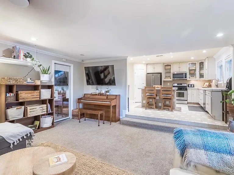 2053 Wilder Dr — Photo 14