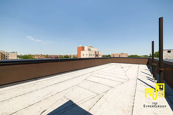 Rented by The Syper Group | media 16