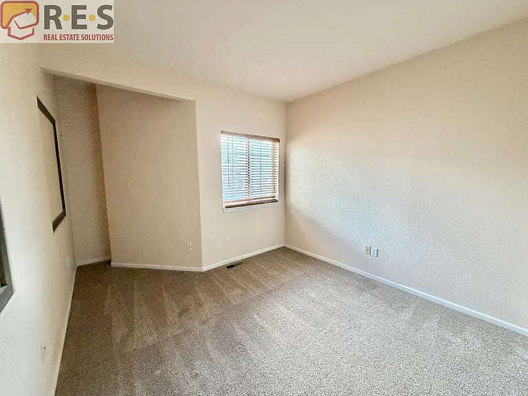 1385 S Chambers Rd #102 — Photo 4