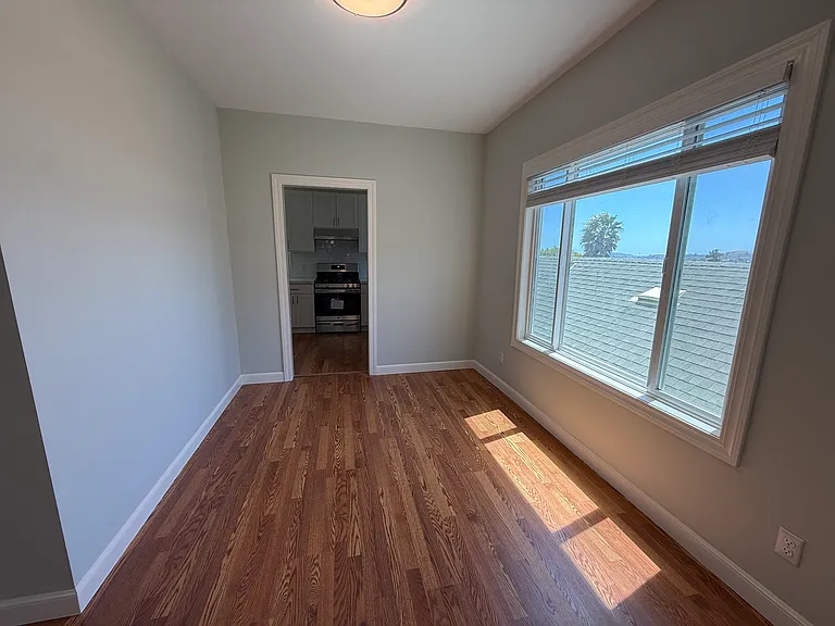 103 Castro St — Photo 7