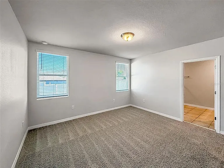 864 Teton St — Photo 3