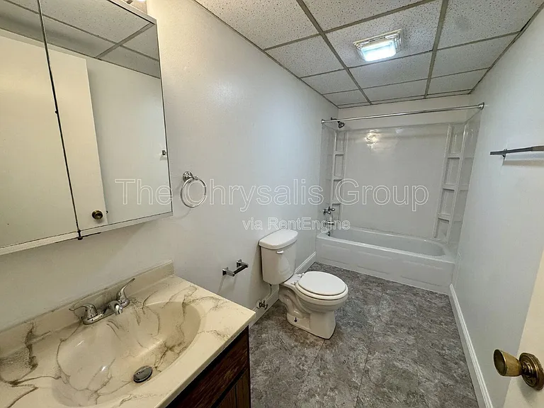2406 Marquette Rd #12 — Photo 4