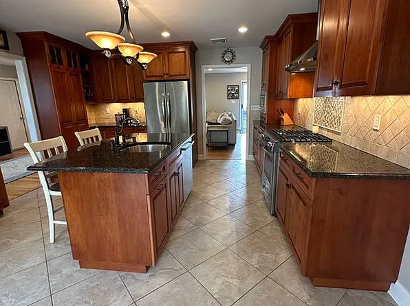 2203 Christine Ct, Point Pleasant Beach, NJ 08742
