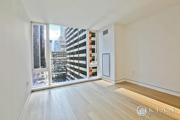 Rented by Kian Realty | media 25