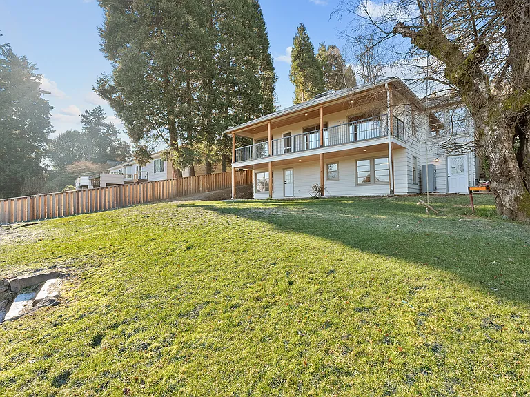 Glenmorrie Dr — Photo 44