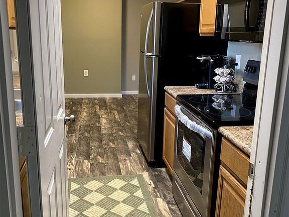 3rd image of 109 McClint St