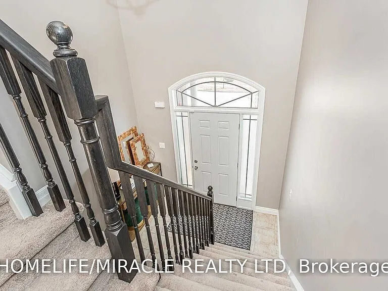 944 Dunblane Ct — Photo 17