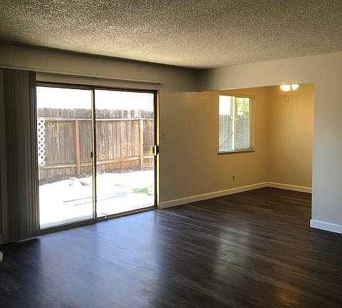 2nd image of 202 Estates Dr #B