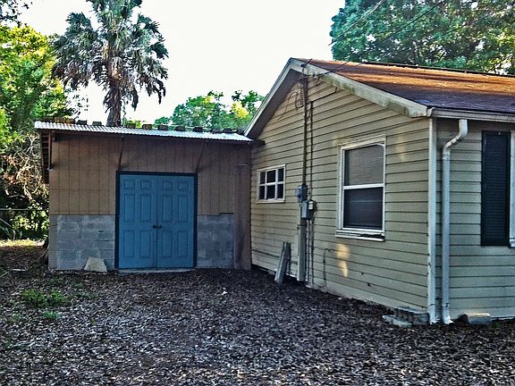 4th image of 2516 Lorraine St
