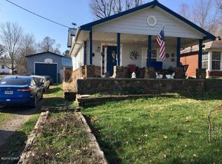 723 Pearl St, Neosho, MO 64850