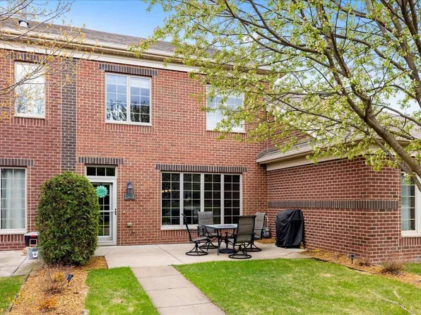 12401 Flanders Ct NE Unit B, Blaine, MN 55449