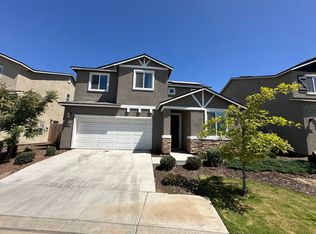3320 E Seeger Ave, Visalia, CA 93292